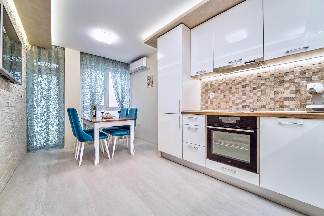Апартамент S Apart Varna Ngoại thất bức ảnh